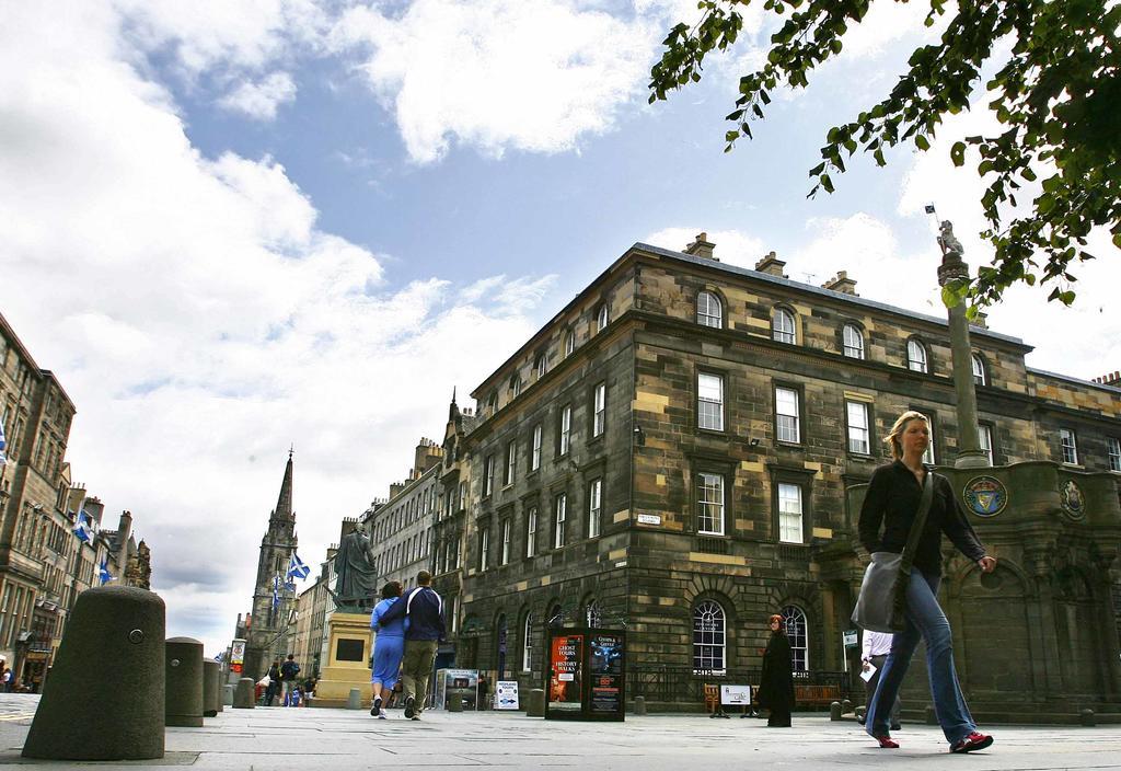 Parliament Sq Leilighet Edinburgh Eksteriør bilde